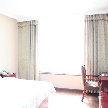 Greentree Inn Henan Kaifeng Gulou Square Express Hotel 외부 사진